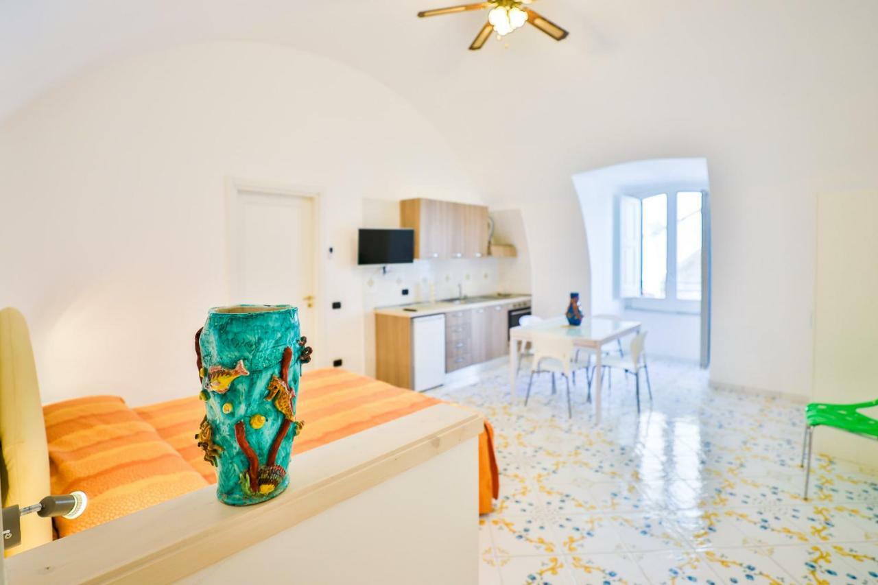 Della Monica Rooms Vietri Εξωτερικό φωτογραφία