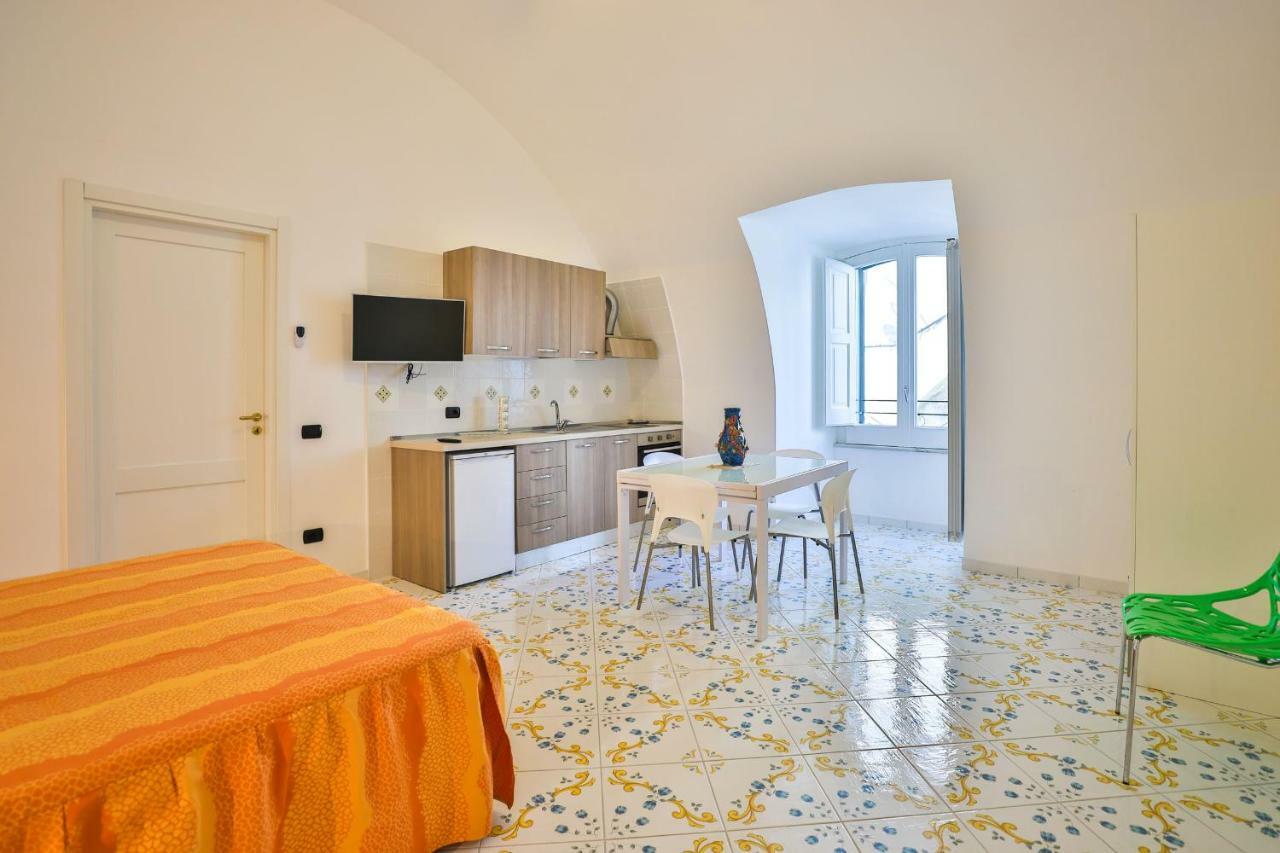 Della Monica Rooms Vietri Εξωτερικό φωτογραφία